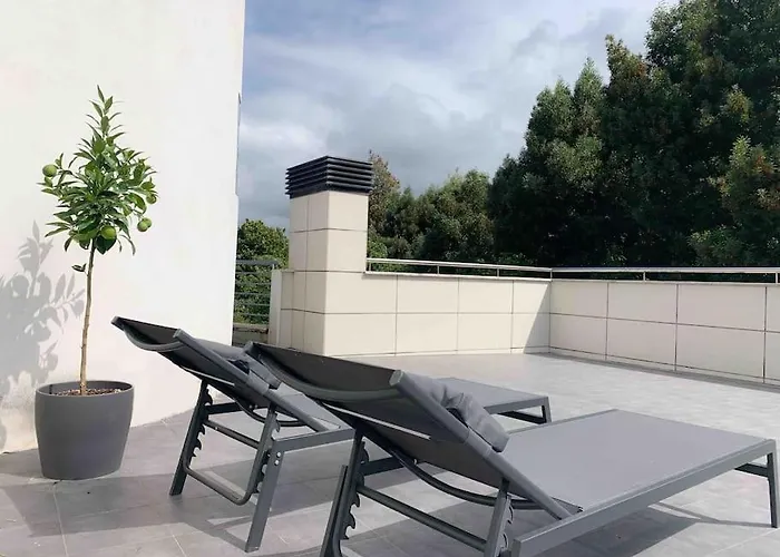 Atico Con Esplendida Terraza